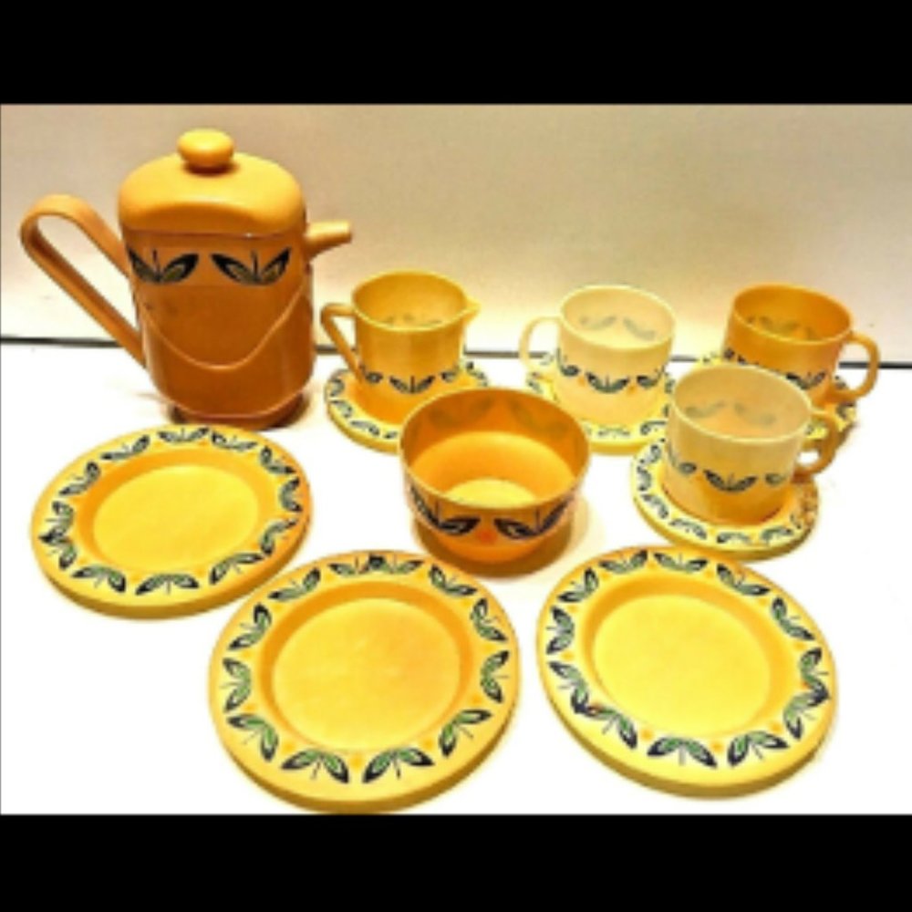 Child Tea Dish Set Vintage Empire Bright Star Hong
